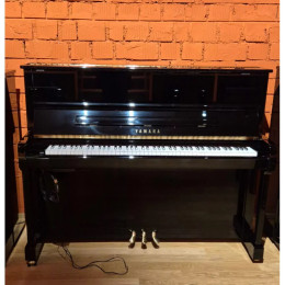 Yamaha P-121 Silent SH3 von 2024 in Zwart glimmend