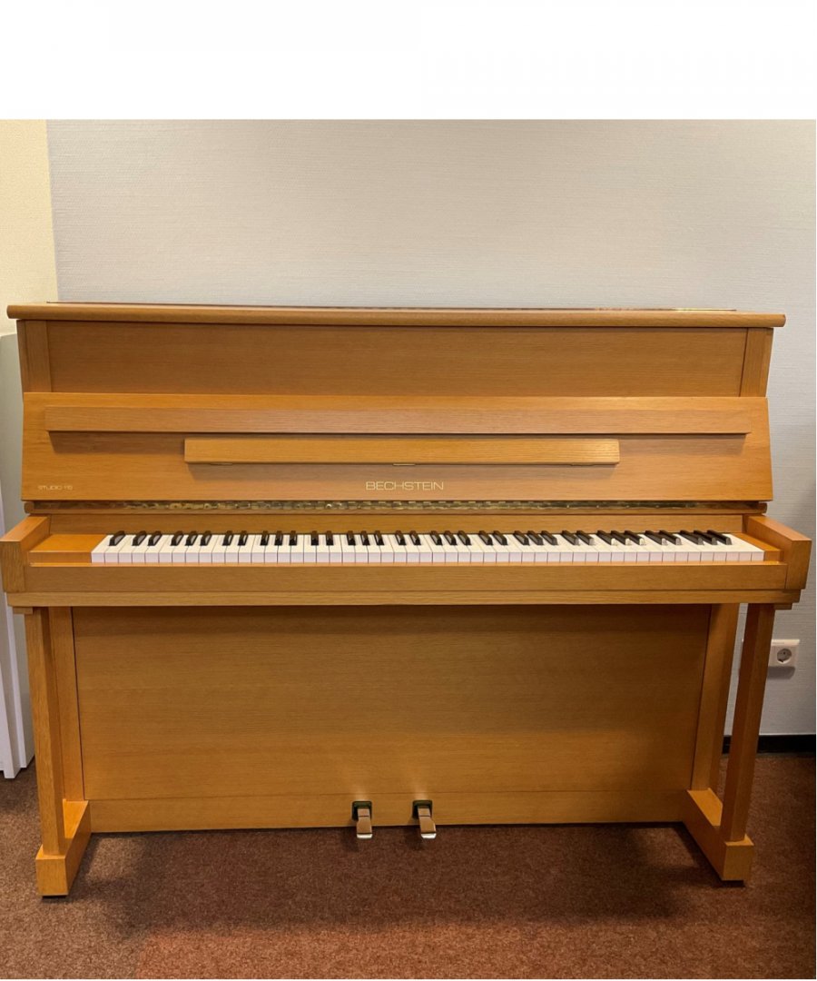 C. Bechstein Studio 115 von 1991 in Eiken mat
