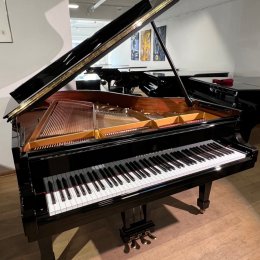 Steinway & Sons O-180 von 2008 in Zwart glimmend