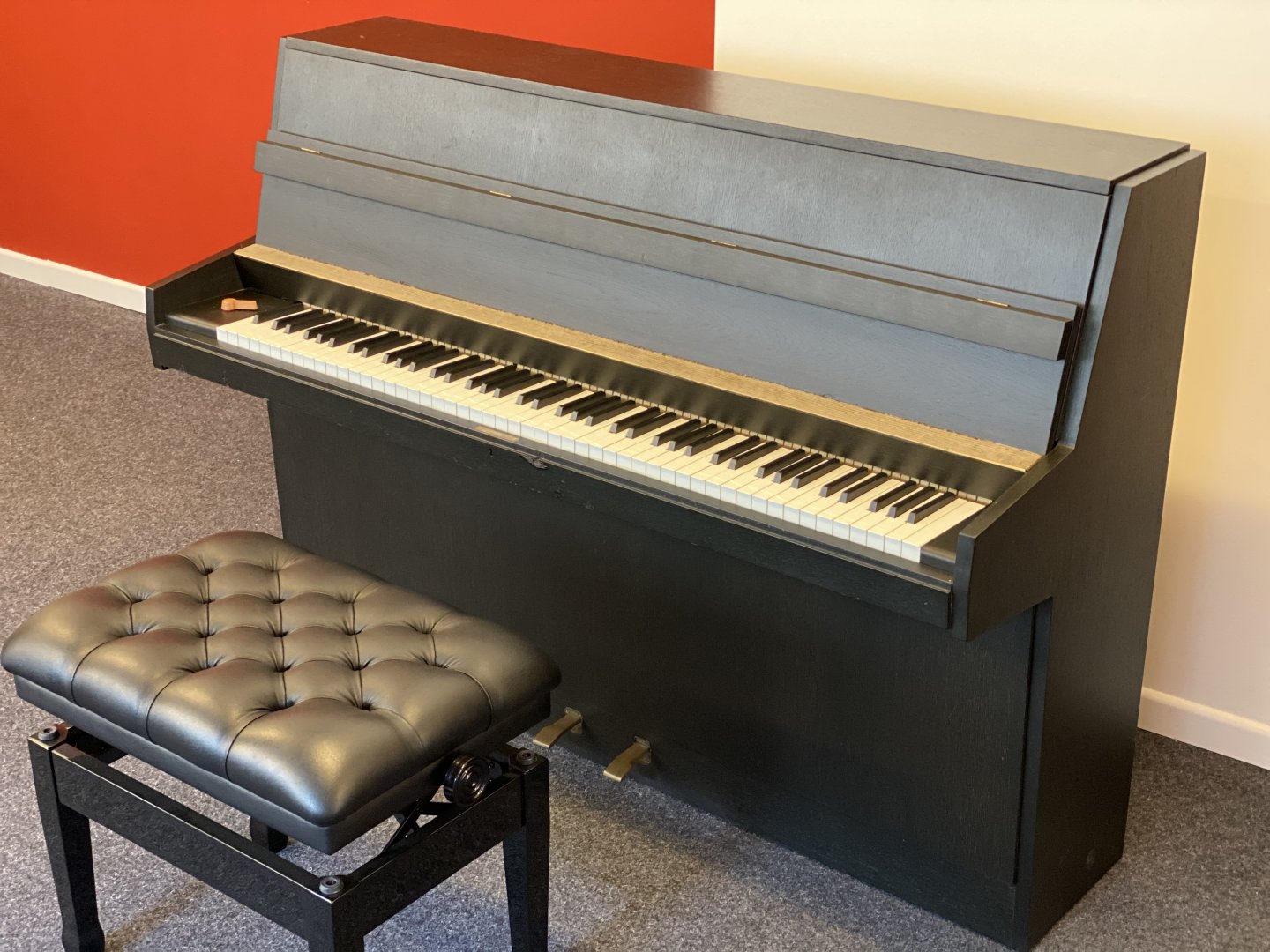 Hoffmann 104 Eiche schwarz satiniert von 1972 in Zwart mat