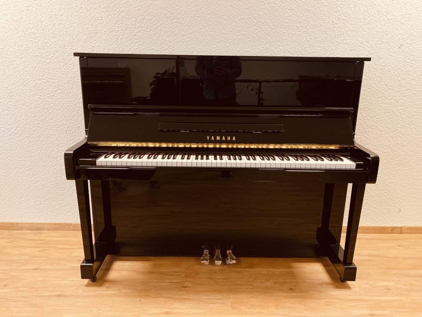 Yamaha MC301 - 121 von 1986 in Zwart glimmend