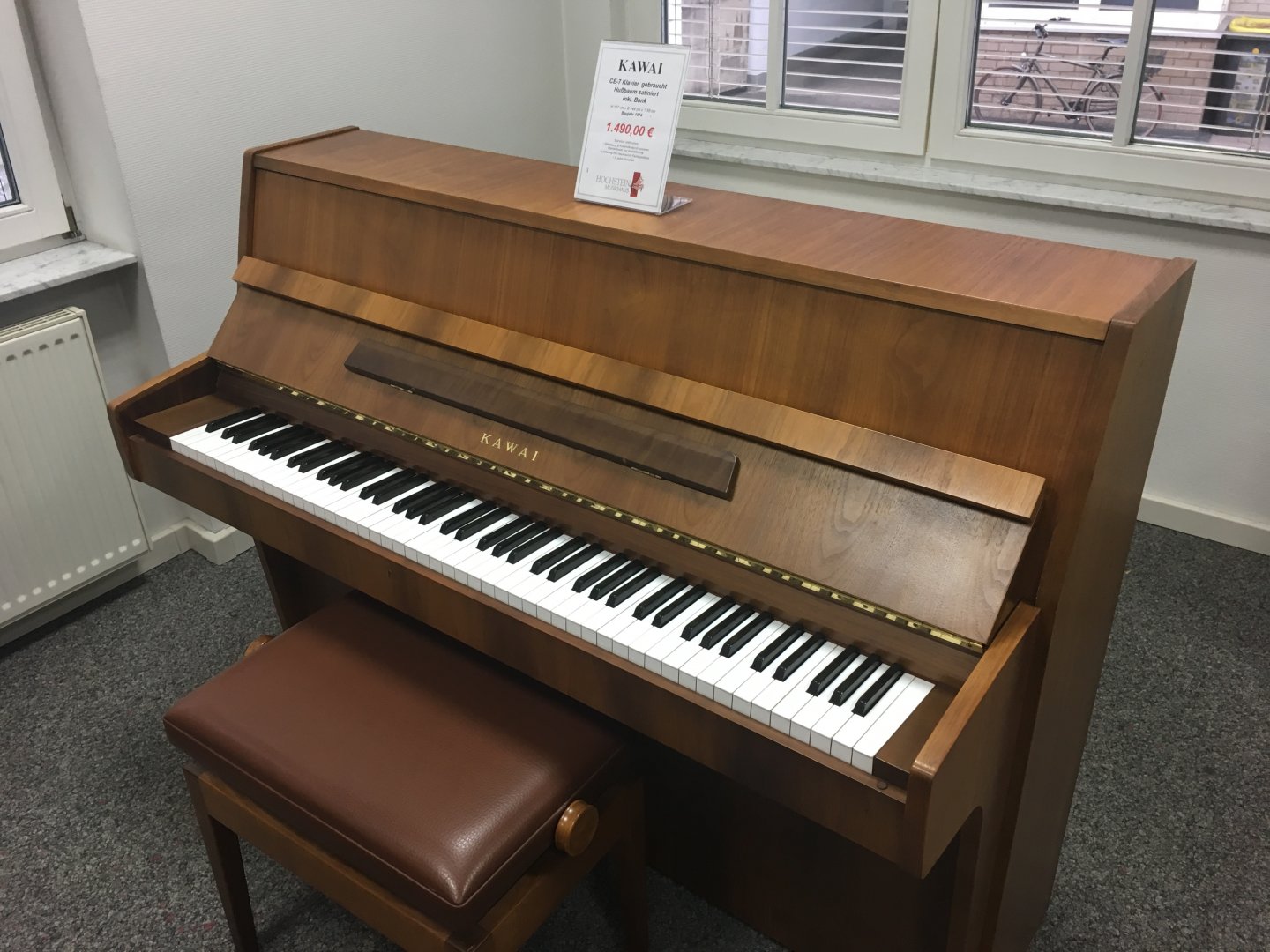 Kawai CE 7 von 1974 in Noten mat