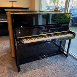 Grotrian-Steinweg 122 A von 1995 in Zwart glimmend