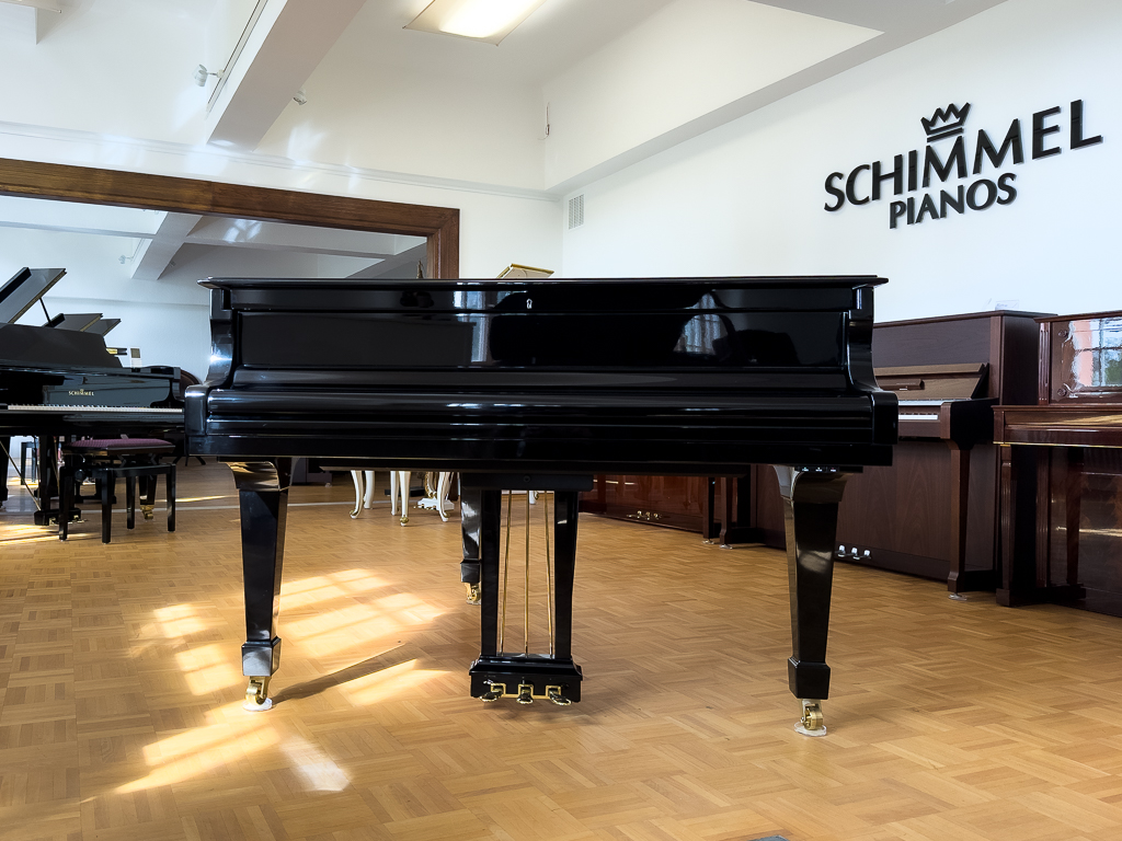 Steinway & Sons B 211 von 2003 in Zwart glimmend