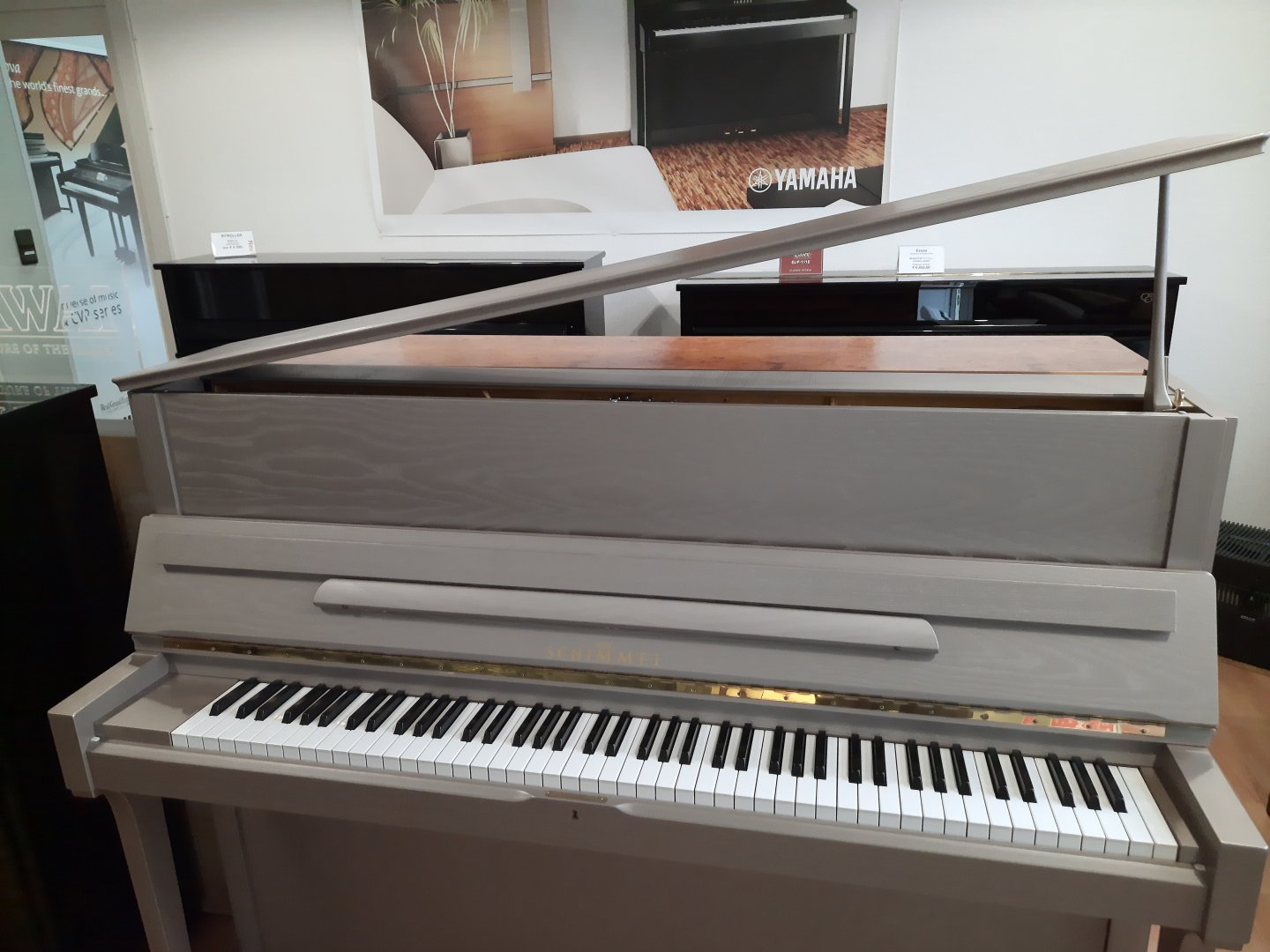 Schimmel 120TE von 1989 in Speciale cleur mat