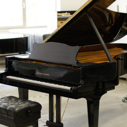 Grotrian-Steinweg 275 von 1993 in Zwart glimmend