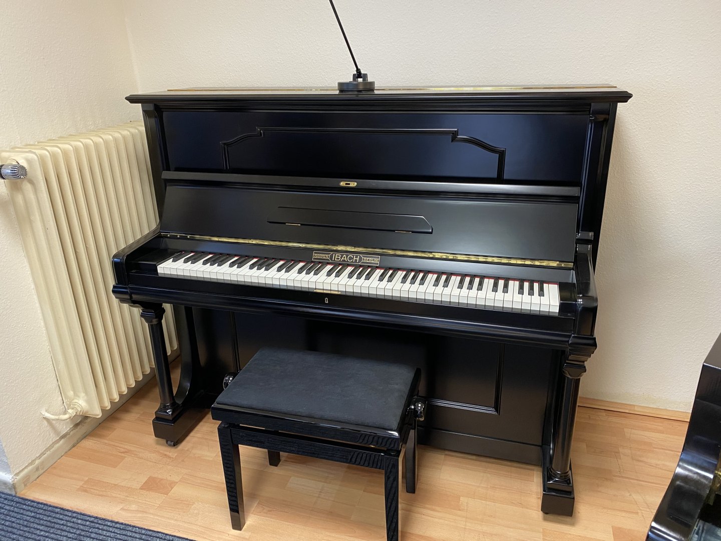 Ibach 130 schwarz matt von 1922 in Zwart mat