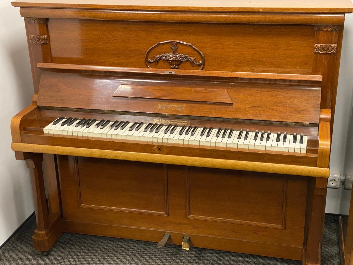 - Andere Marke - 130 von 1930 in Hout glimmend